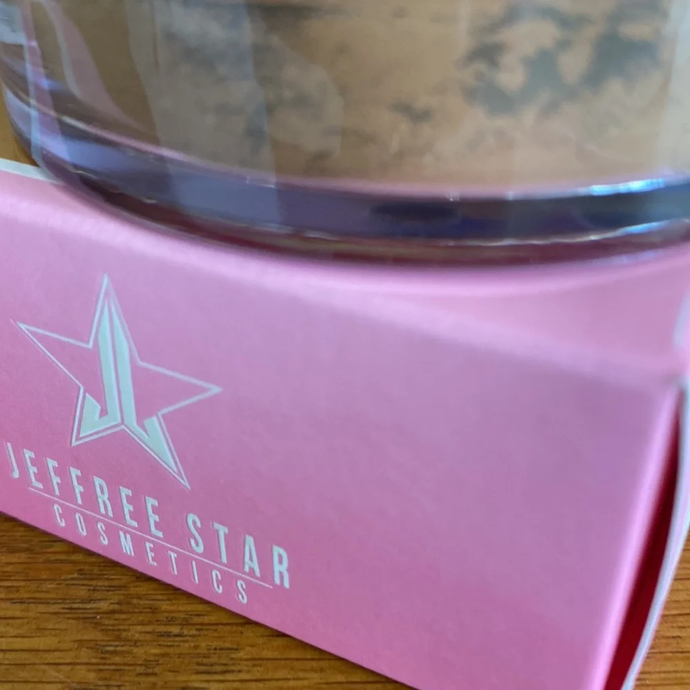 JEFFREE STAR Cosmetics Magic Star Luminous Setting Powder Caramel New
